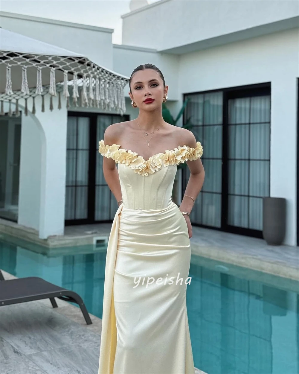 Индивидуальные современные стильные элегантные платья ручной работы с цветочными складками, прямые длинные платья с открытыми плечами, одинаковые платья для особых случаев на заказ