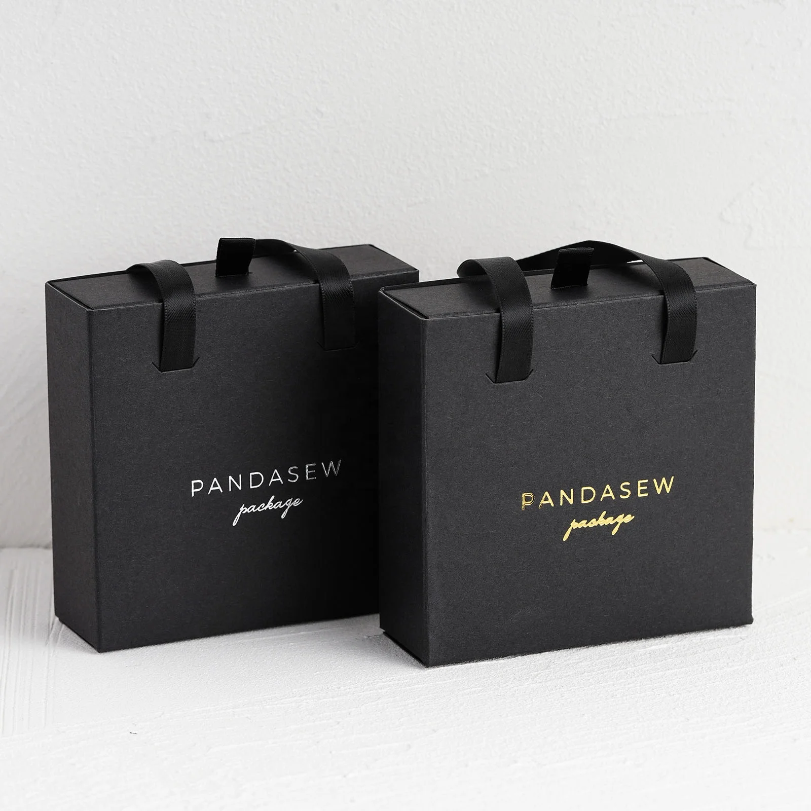 20 قطعة شعار مخصص مطبوعة فاخرة مقبض منزلق ورقة سوداء من الورق المقوى تغليف الهدايا سوار درج صندوق مجوهرات