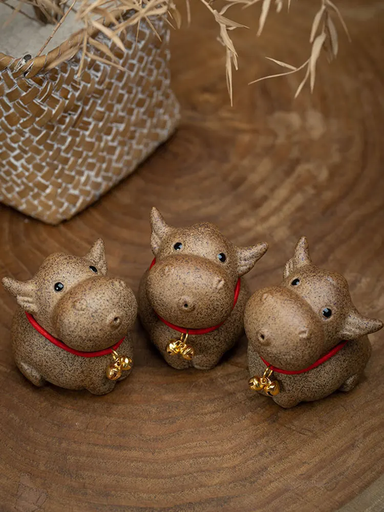 Cute Coarse Pottery Cow Tea Pet Figurine Tea Sets, Zen Gongfu Tea Accessories, Animal Cute Modern Style, Home Decoration