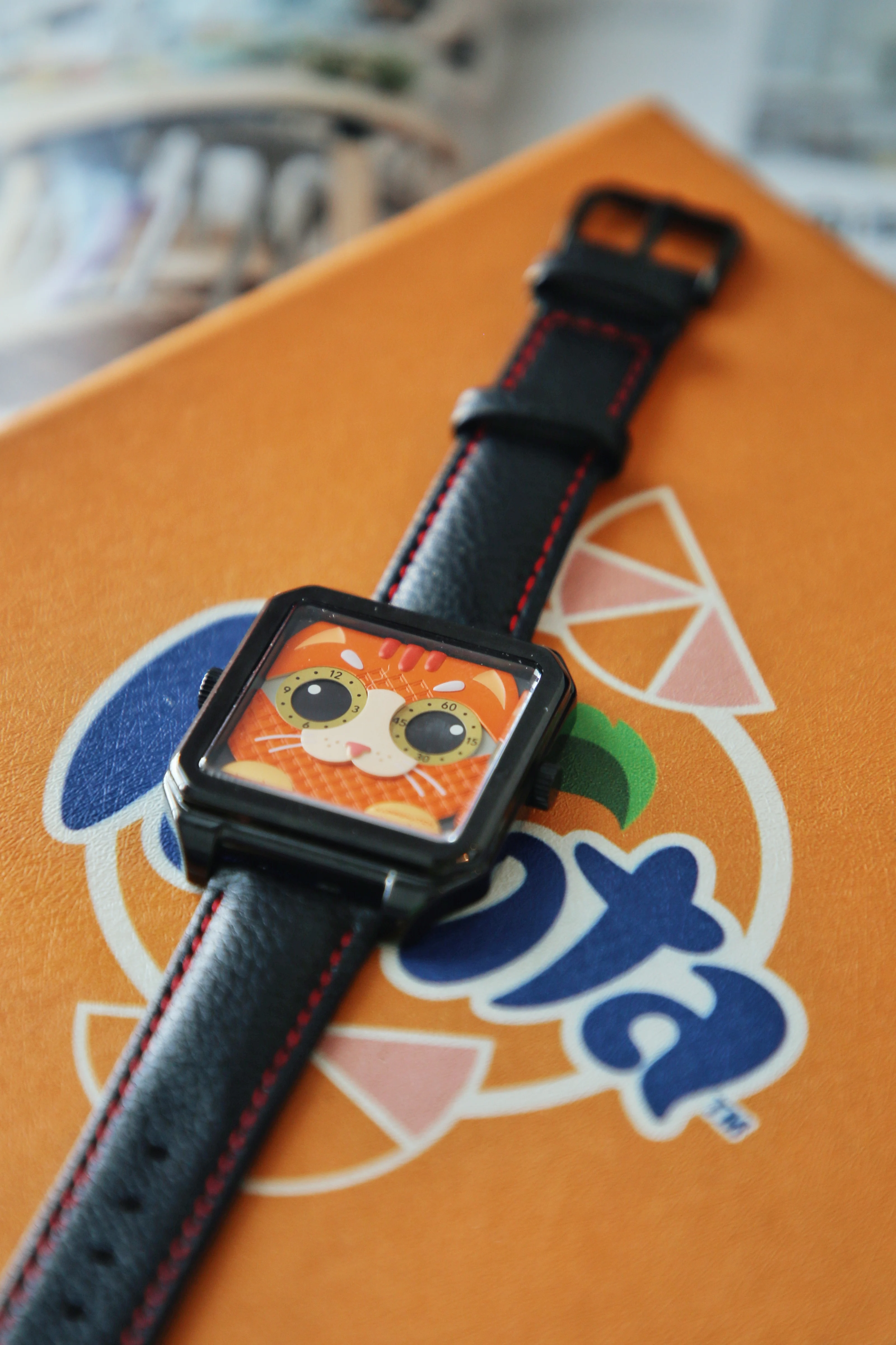 HappieWatch Ginger Cat Casual Quartz Watch for Women Fiery Orange-Red Fashionable Wristwatch Accessory