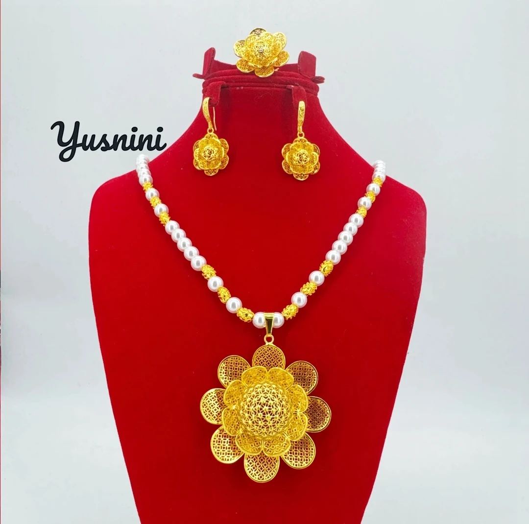 

New French Dubai Fashion 24K Gold Plated Necklace Earrings and Exquisite Engagement Party Jewelry Set for Lovers
