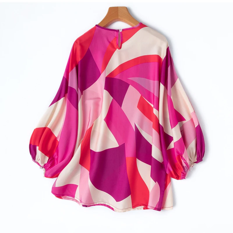 93% التوت الحرير 7% دنة المرأة بلوزة فضفاضة نوع الساخن الوردي المطبوعة جولة الرقبة 3/4 فانوس كم قميص علوي البلوز M1275