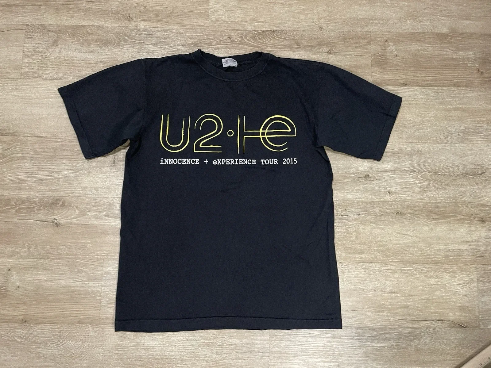 Official U2 Unisex M Black T-Shirt I+E 2015 Tour Dates Innocence Experience Bono