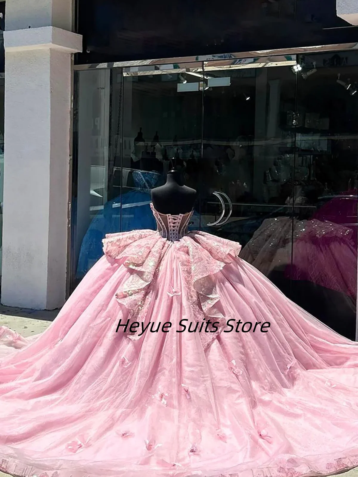 ที่กําหนดเอง Sparkly ที่ละเอียดอ่อนเจ้าหญิง Quinceanera ชุดสีชมพูดอกไม้ Appliques Strapless Ruffles รัดตัวชุดยาว Vestido De 15 Anos