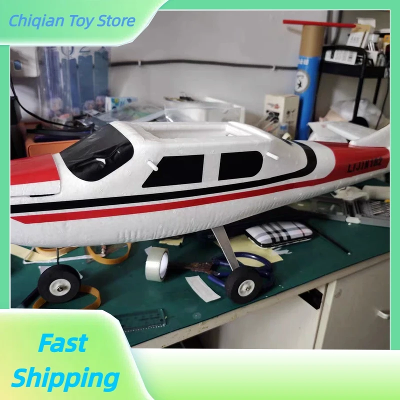 

Новый самолет с дистанционным управлением, навигационная модель с фиксированным крылом, пенопластовый самолет, четырехканальный бесщеточный планер Seth, имитация крутой игрушки