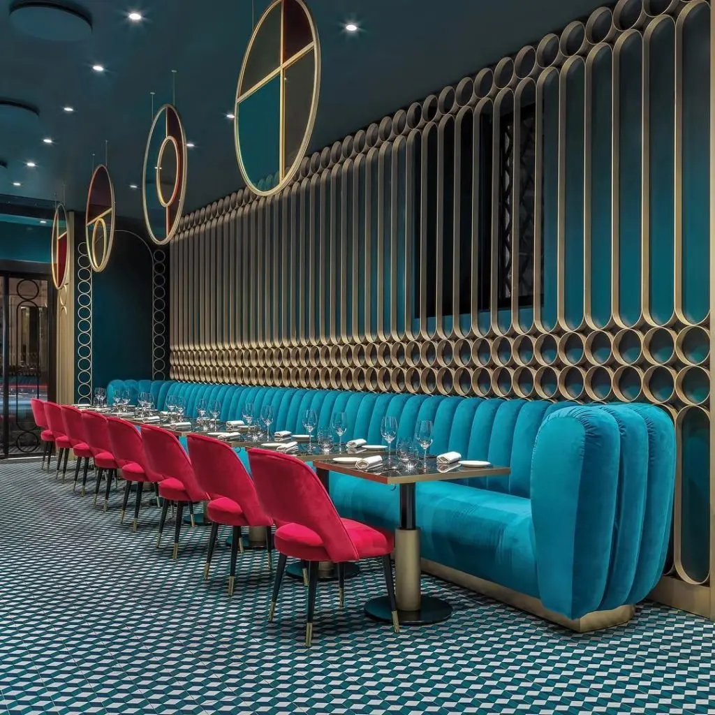 

Luxury Pub Hotel Restaurant Booth Seating Velvet Upholstered Bar Furniture Set Blue Restaurant Tables and Chairs