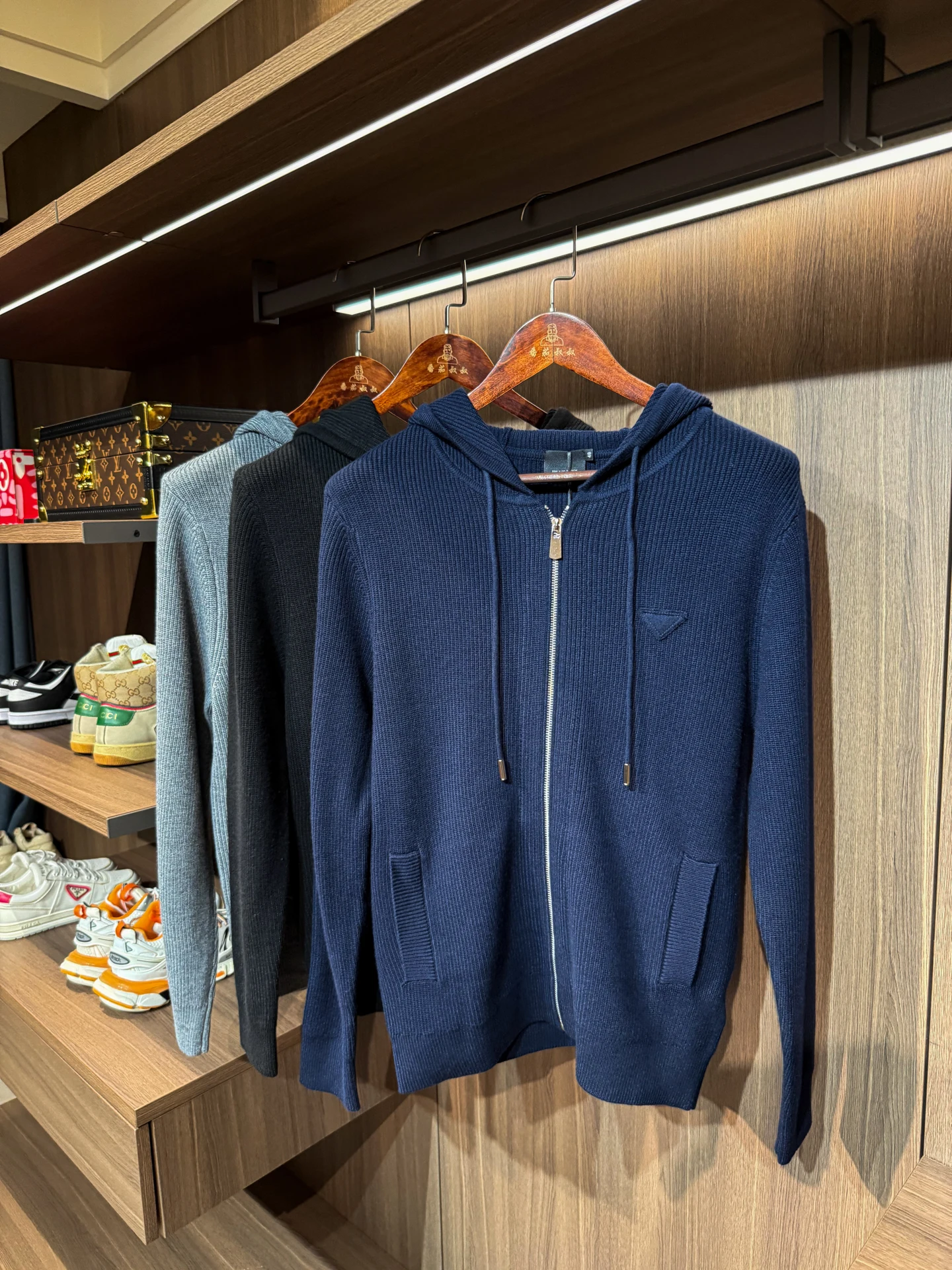 

Ele mat Pure Color Мужской хлопковый шерстяной вязаный открытый кардиган Теплая приятная для кожи тонкая верхняя одежда Зимняя мода