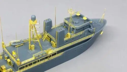 EVMODEL S098 1/700 Stalwart Class Ocean Surveillance Ship TAGOS4 Triumph