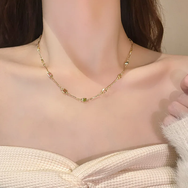 Fashion Colourful Crystal Choker Necklace for Women Girls Gold Color Zircon Emerald Clavicle Chain Necklace Jewelry Gift