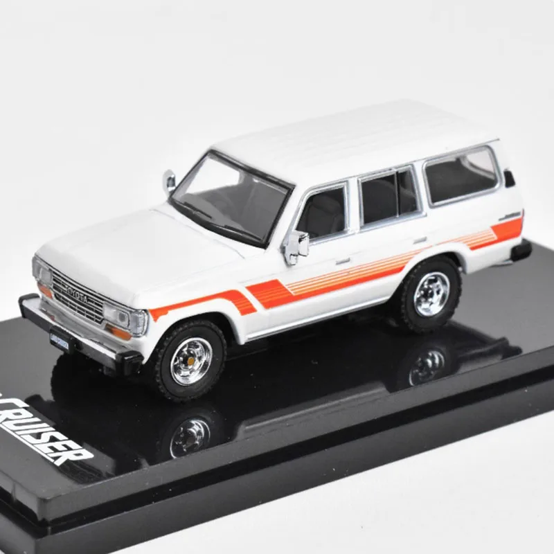 งานอดิเรกงานอดิเรกของญี่ปุ่นอัลลอย1:64แลนด์ครุยเซอร์ LC60 GX1988รถออฟโรดโมเดลรถยนต์ของขวัญสำหรับผู้ใหญ่จอแสดงผลแบบคงที่