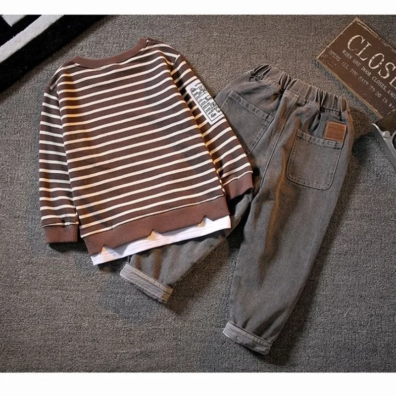 

Новый полосатый хлопковый свитер с длинными рукавами для мальчиков, комплект из 2 предметов, корейский спортивный комплект для малышей, комплект детской одежды на весну и осень