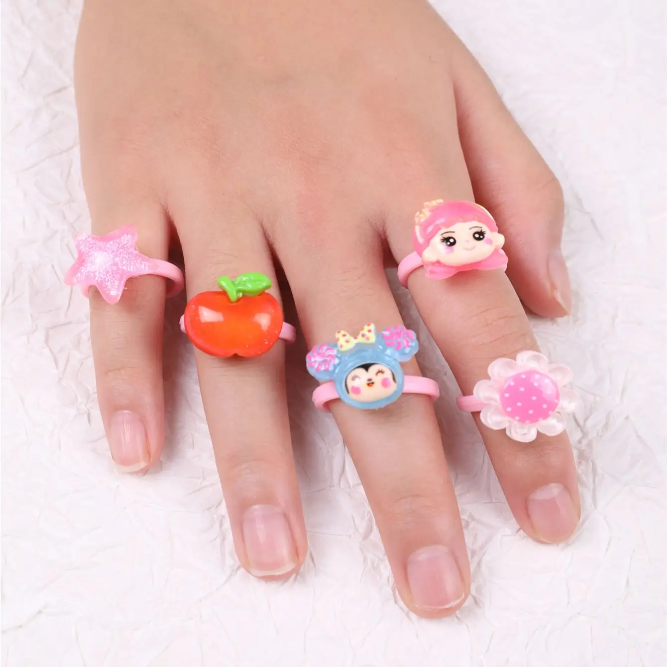 5 simple cartoon cute transparent children\'s rings rabbit shape, cherry shape, candy shape girl fashion happy happy ring