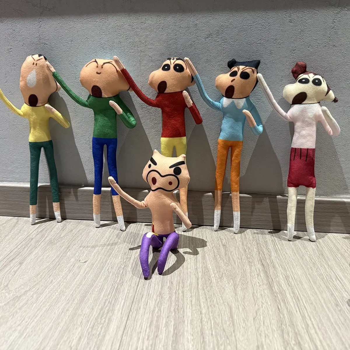 Peluche de ratón gordo y divertido de Crayon Shin-chan con estructura de alambre incorporada, juguete abstracto flexible, perfecto para posar, regalo de Navidad