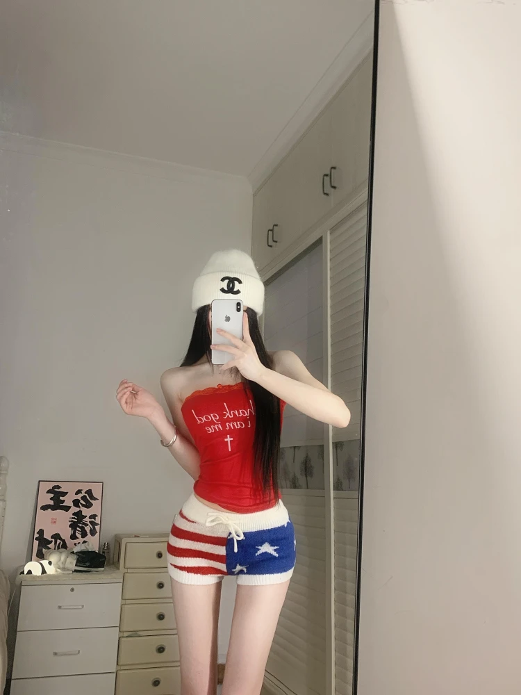 

OUTFlT STUDIO Американский ретро-комплект для девушек: кружевной топ с принтом и цветочные шорты, сексуальный костюм из двух предметов в уличном стиле, лето 2025