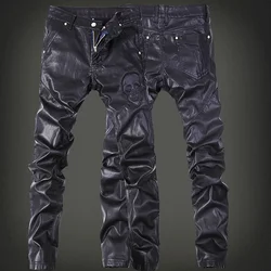 YASUGUOJI-Calça de couro PU masculina, Jeans de motocicleta, patchwork, Tag de caveira, magro, ao ar livre, marca, moda, novo, 2023