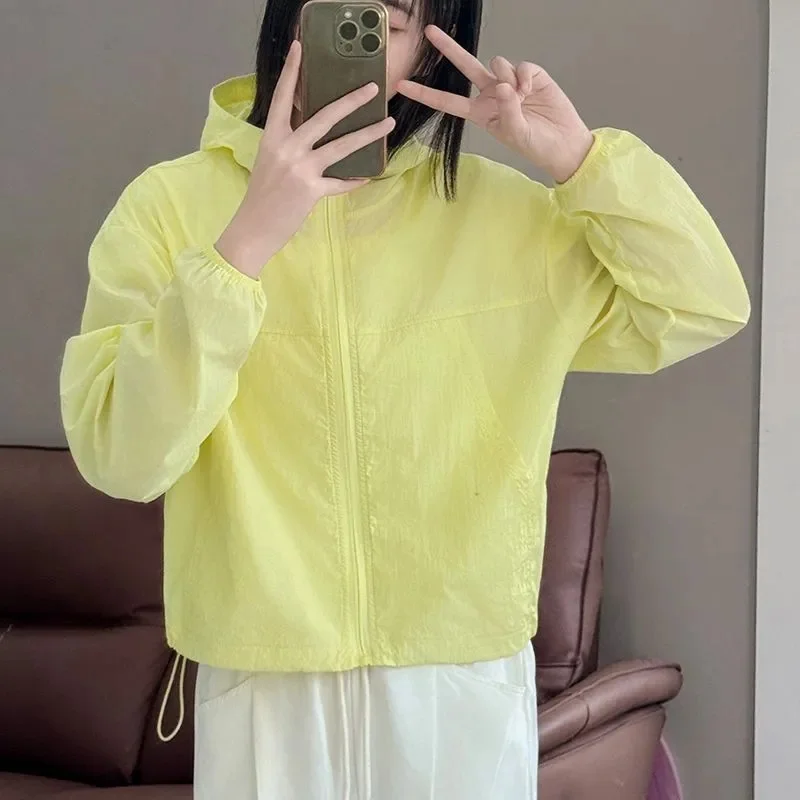 Summer Lady Hooded Light Thin UV Resistant Jacket Korean Women Solid Color Sunscreen Coat 2025 Femme Long Sleeves Loose Outwear