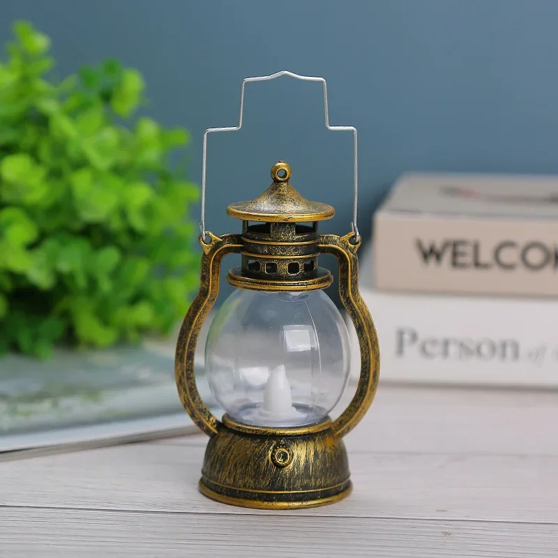 Retro Portable Lantern Vintage LED Light Christmas Decoration Halloween Electronic Candlestick Bar Atmosphere Layout Light