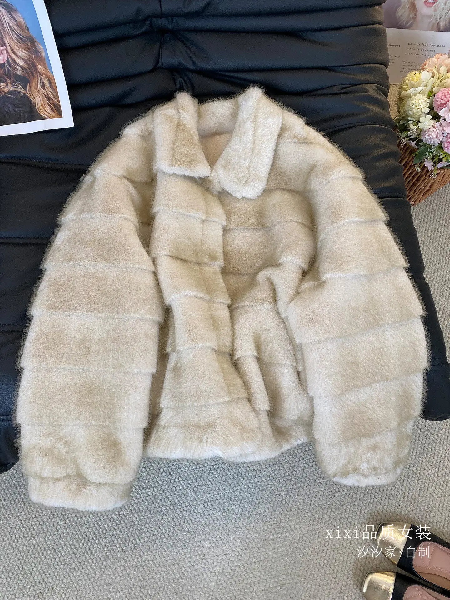 

New Apricot collar jacket, smooth and plush, warm and thick top Coats