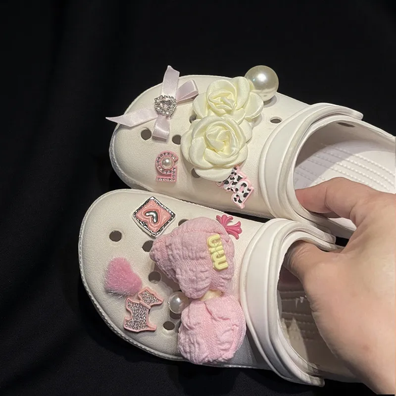 Hot Sales Cute Luxury Shoes Accesories Rhinestone Bling Shoe Charms Metal Chain Shoe Decorations Diy Buckle Pearl Shoes Flower
