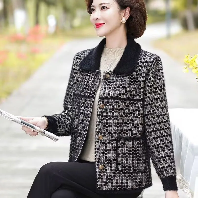 2025 Autumn Winter New Women's Middle-aged Old-aged Coat Short Jacket With Foreign Style Noble Female Cardigan Overcoat