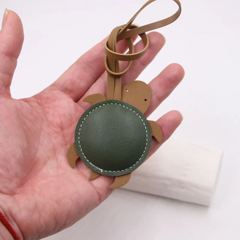 [Romantic Island Gift] Handmade Faux Leather Cute Turtle Shaped Women's Keychain Pendant, Luggage Travel Pendant, Bag Pendant
