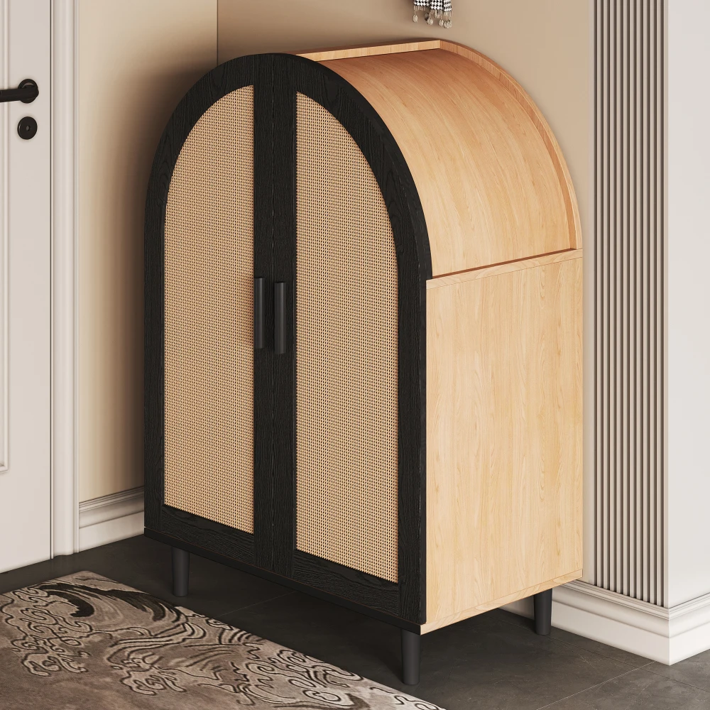 Elegantes Sideboard/Schuhschrank mit abgerundeten Außentüren, gebrochenen Rattan und drei Regalen. – Detail 7