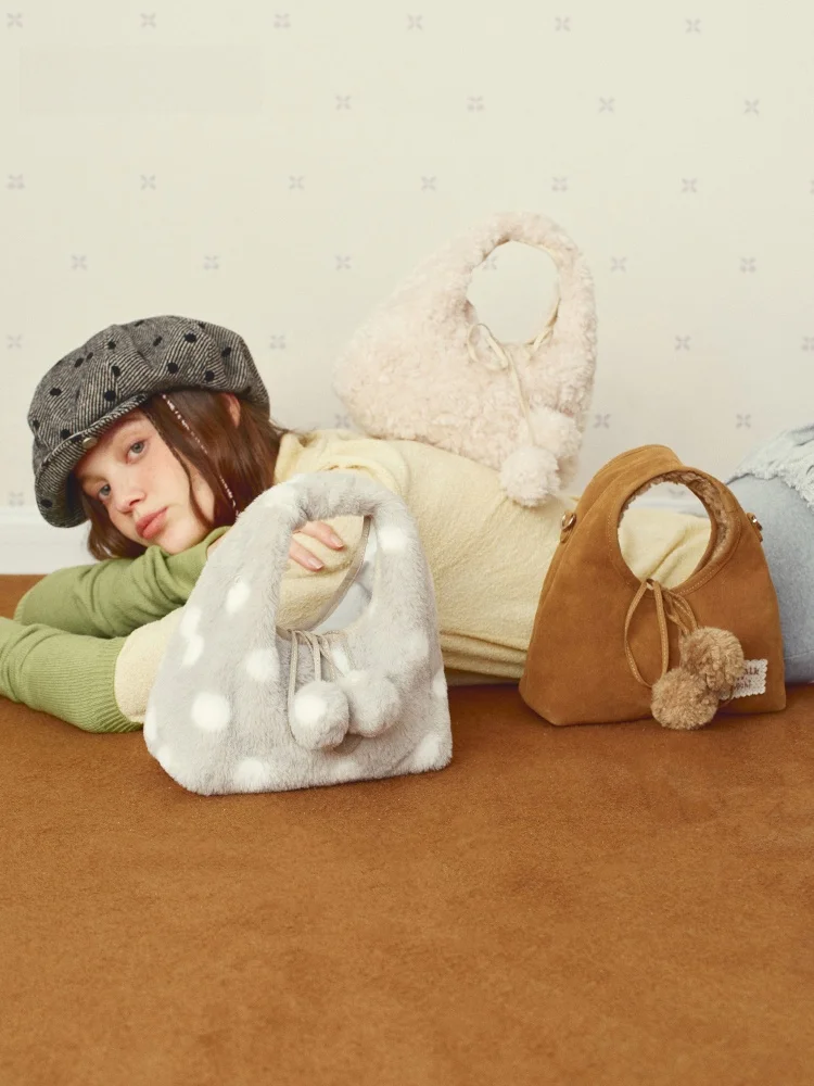 vanwalk-glutinous-rice-ball-polka-dot-double-sided-autumn-winter-new-style-small-plush-handheld-crossbody-women's-bag