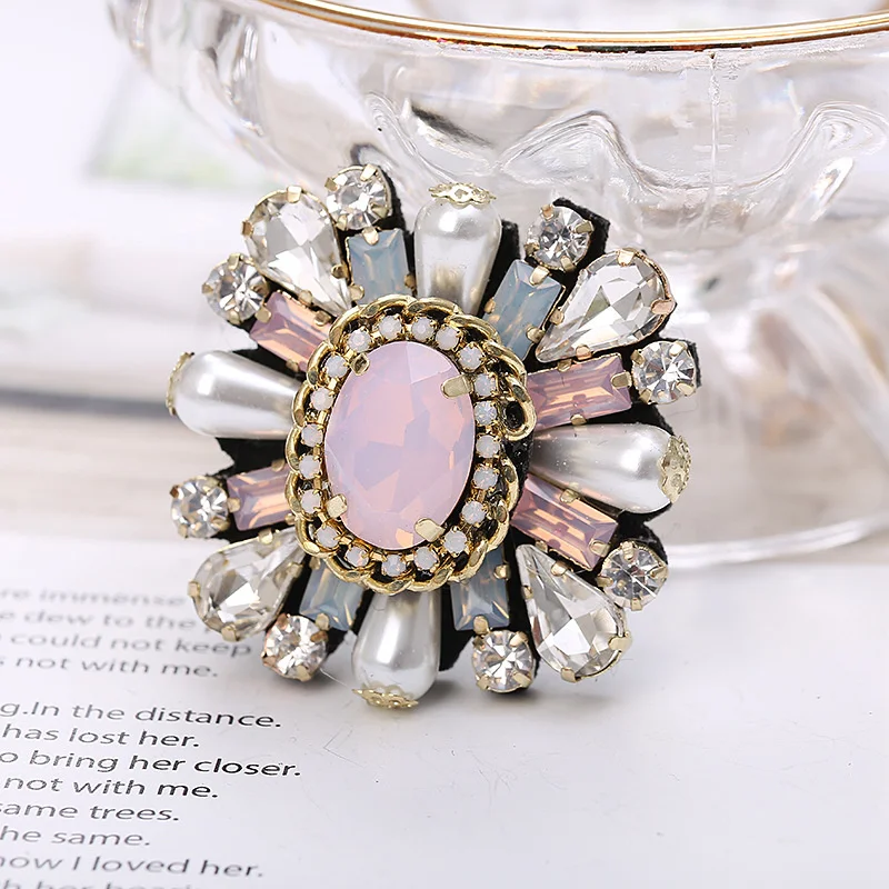 Exquisite Quality Gem Rhinestone Women's Brooch Creative Fashion Accessory Dream Luxury Pearl Pin