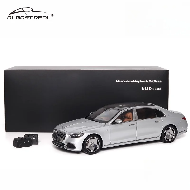 1:18 Alloy Full open Mercedes-Maybach S-Class 2021 car mold alloy full open alloy press shaft miniature simulation car model,