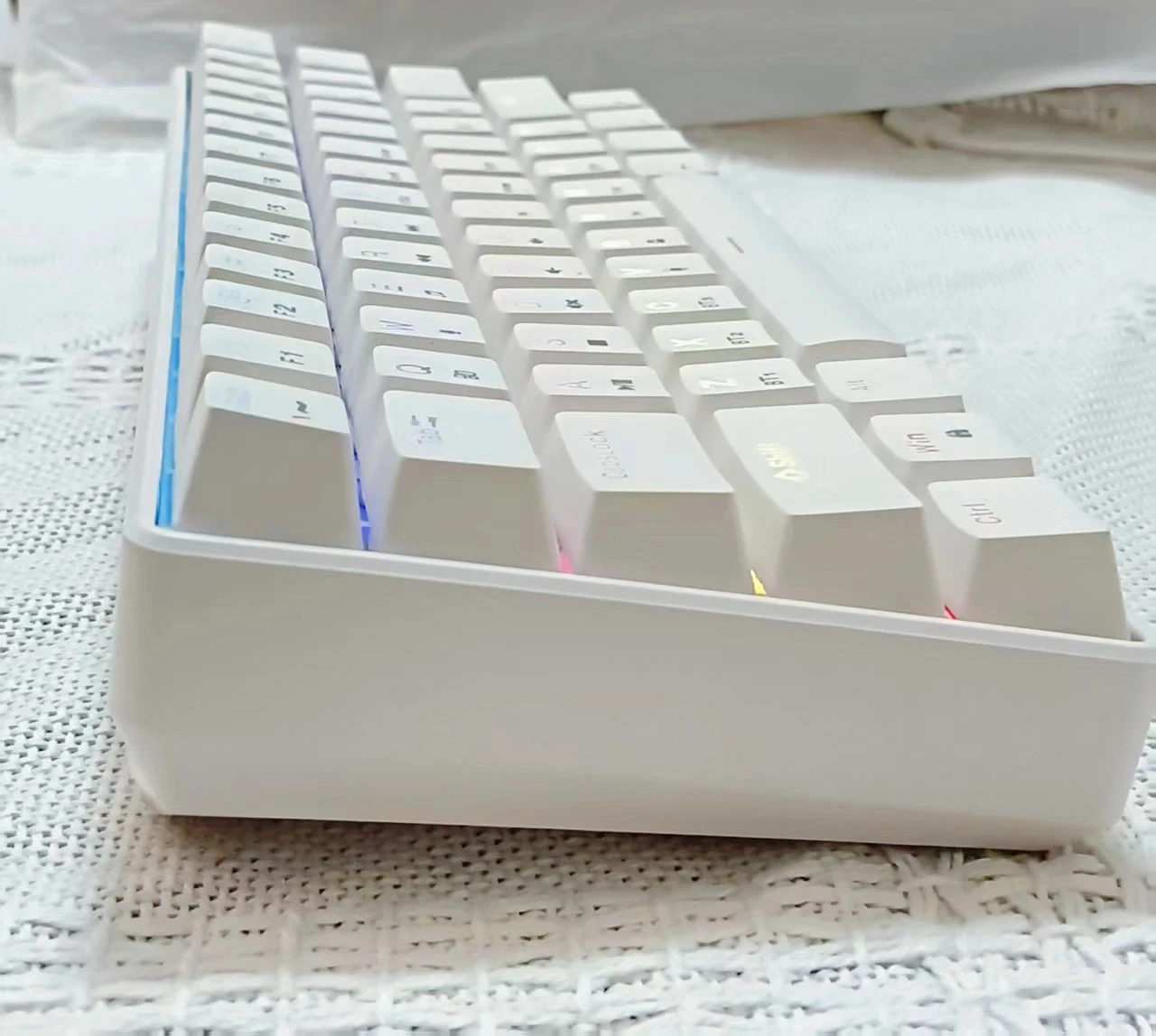 Bluetooth Mechanical Wireless Keyboard White Gamer Mechanical 60 Percent PC Key Board Claviers Teclado Branco iPad Teclado Gamer