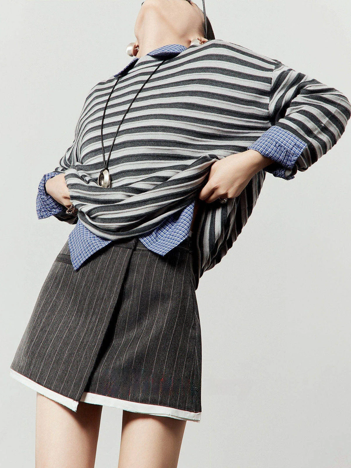 

ay Striped Knitwear Women's Loose Casual round Ne Top Spring 2026 New Sle Versatile Lazy Match All Zhou Libo Brand