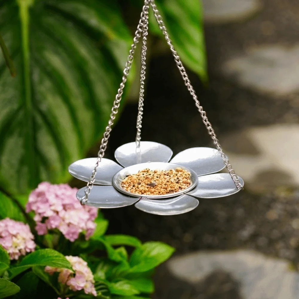 

Flower Shaped Hanging Bird Feeder Metal Tray Large Capacity Bird Bath Durable Weather Resistant Parrot Feeding Station Balcony
