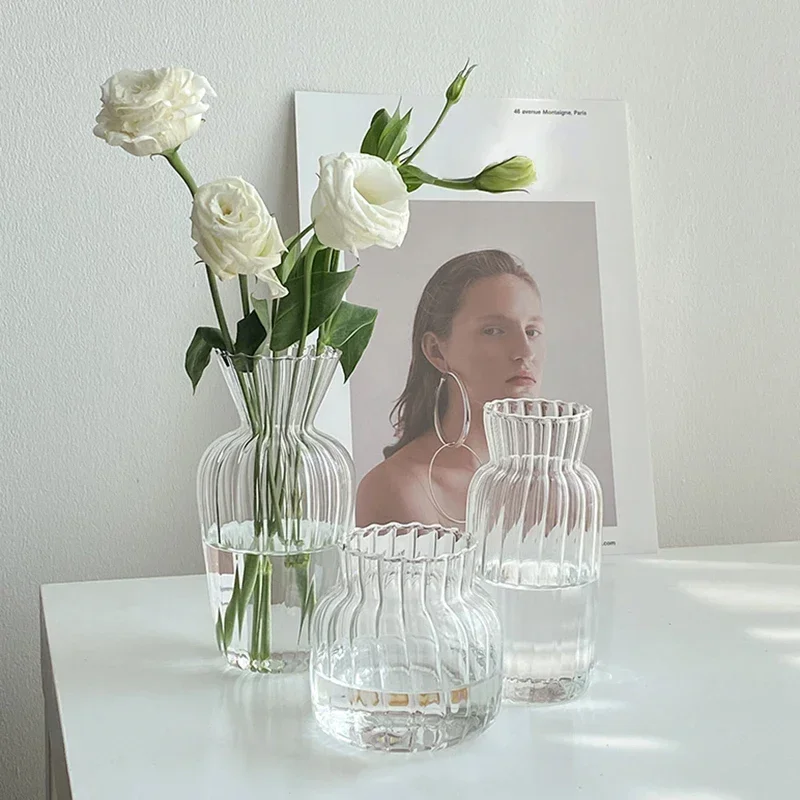 Decorative Flower Bottle Modern Mini Glass Vase for Flowers Transparent Bud Vase Designed for Living Room Decor Table Ornaments