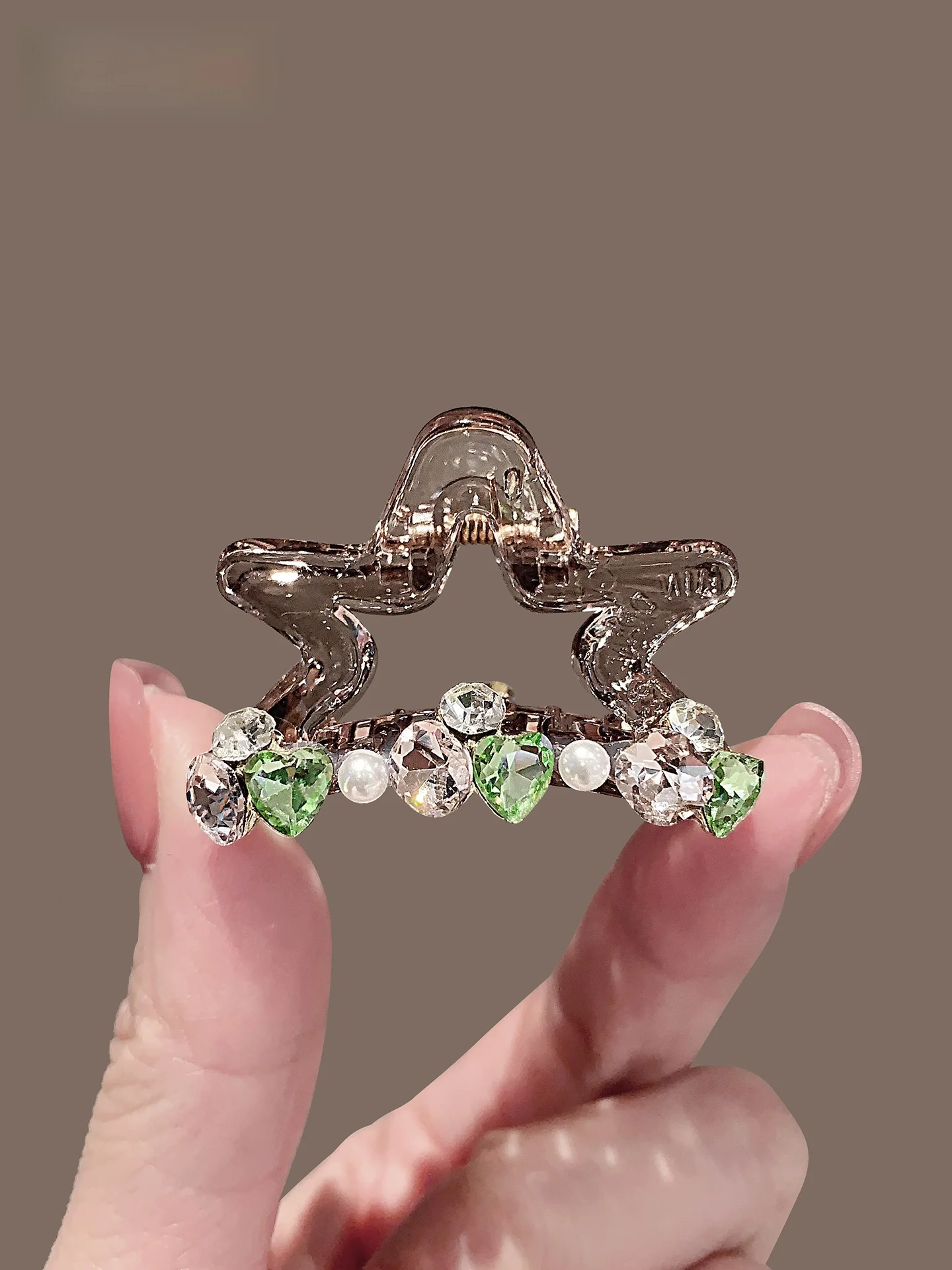 presilha-de-cabelo-estrela-pequena-brilhante-com-diamantes-2026-novo-estilo-coreano-moda-versatil-acessorio-de-cabelo-tipo-garra-para-meio-coque