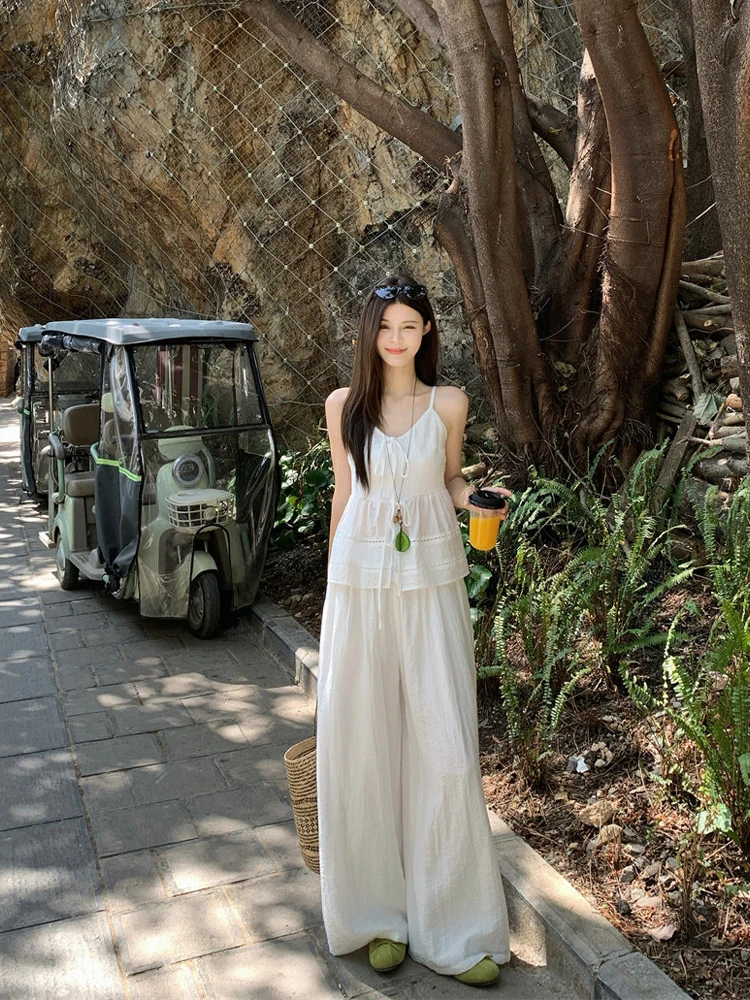 

Women's Hollow out V-Neck Strap Vest High Waist Wide Leg Casual Pants Two Piece Set Summer New Fashion Outfit Casual Wear