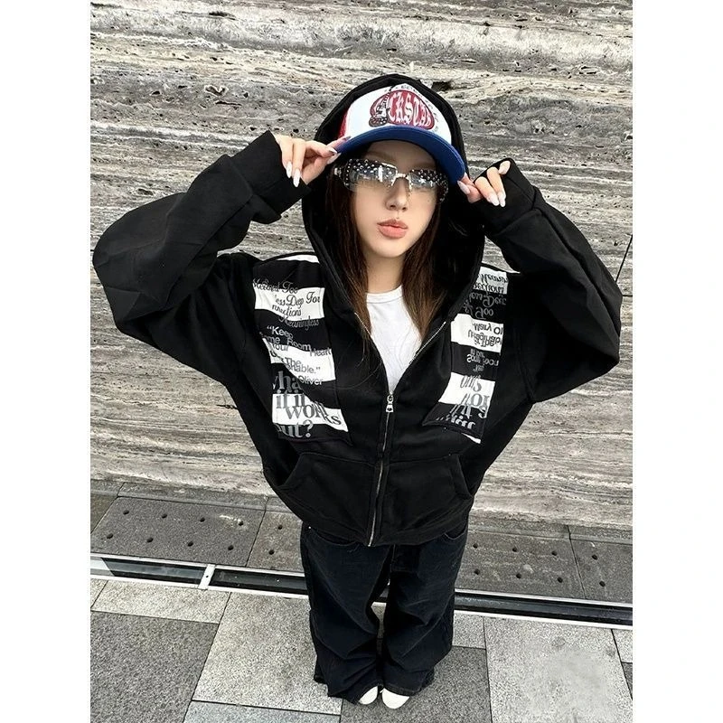 Chaqueta con capucha de manga larga Retro americana Y2k para mujer, abrigo informal Punk con estampado de letras de retales, ropa de calle ajustada con cremallera, otoño 2025