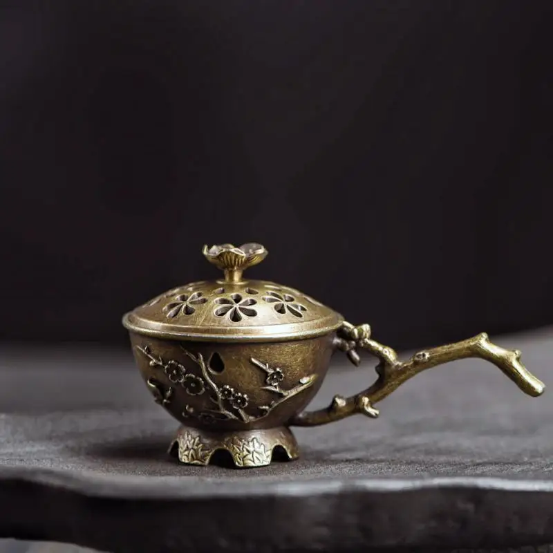 Porte-encens Vintage en fleur de prunier, Design creux en alliage de Zinc avec couvercle, ornement d'aromathérapie pour bâtons d'encens