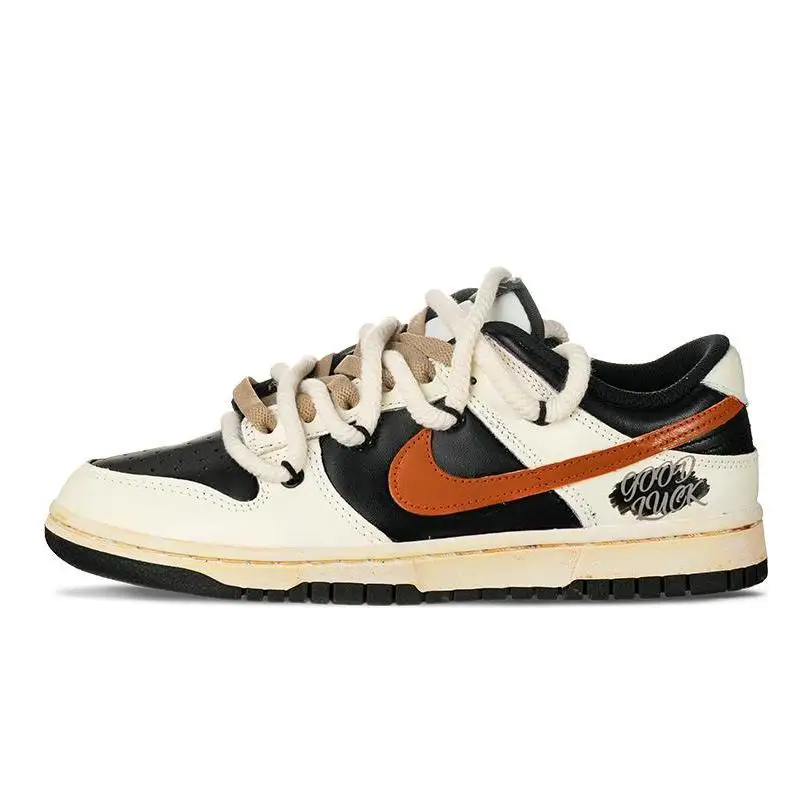 

[Custom Lucky reversal of the female style]Nike Dunk Anti-Slip And Wear-Resistant Lightweight Low-Top Skateboard Shoes Women'