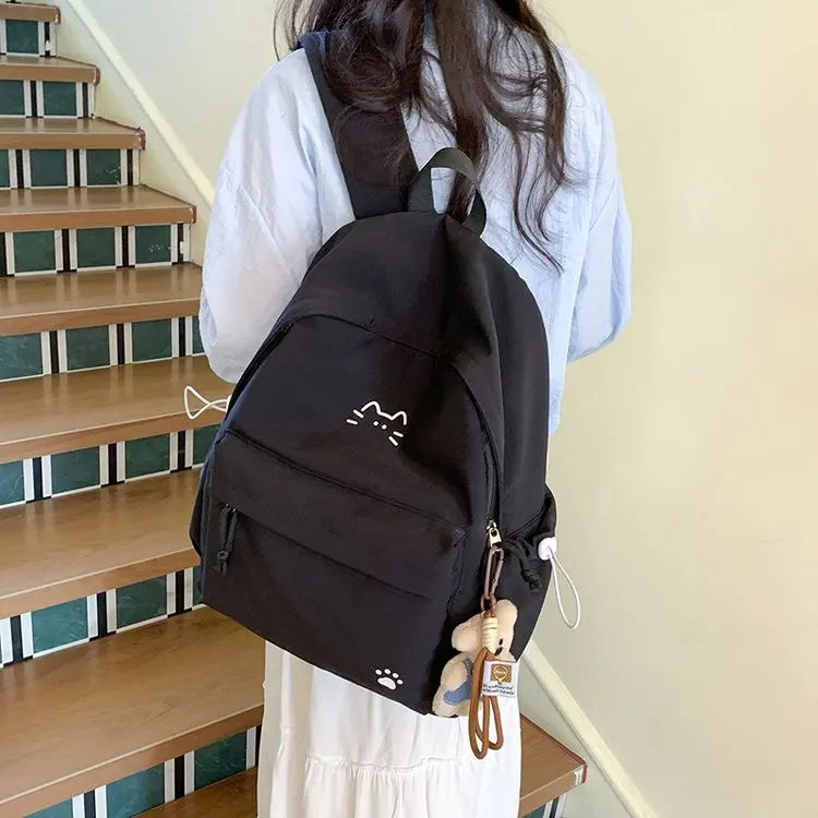 2026年新型シンプルスタイル大容量デュアルショルダーバッグ女性用キャンパス軽量高審美価値学生リュック