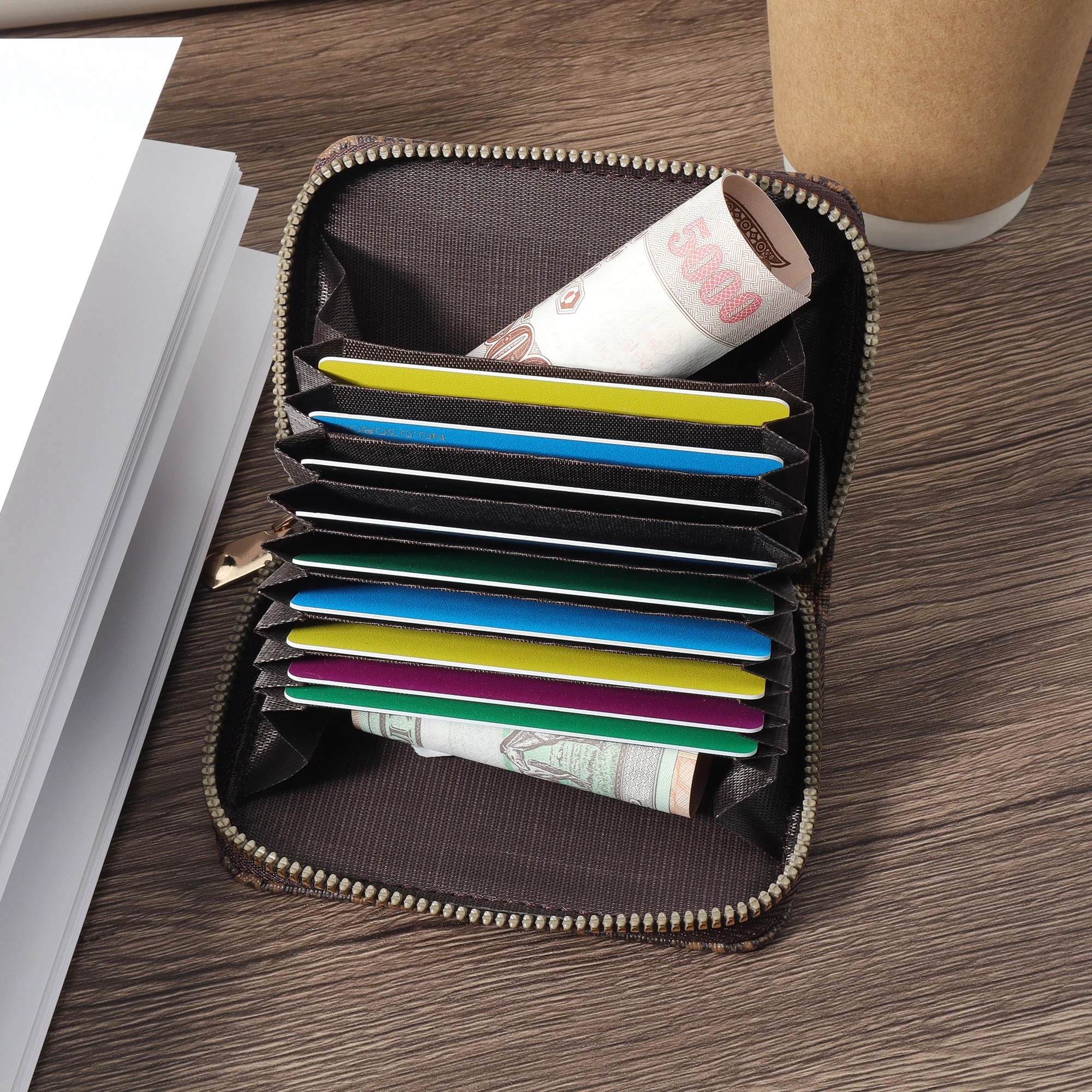 Women's minimalist short wallet with zipper wrapped around clutch wallet, fashionable zipper wrapped around coin wallet