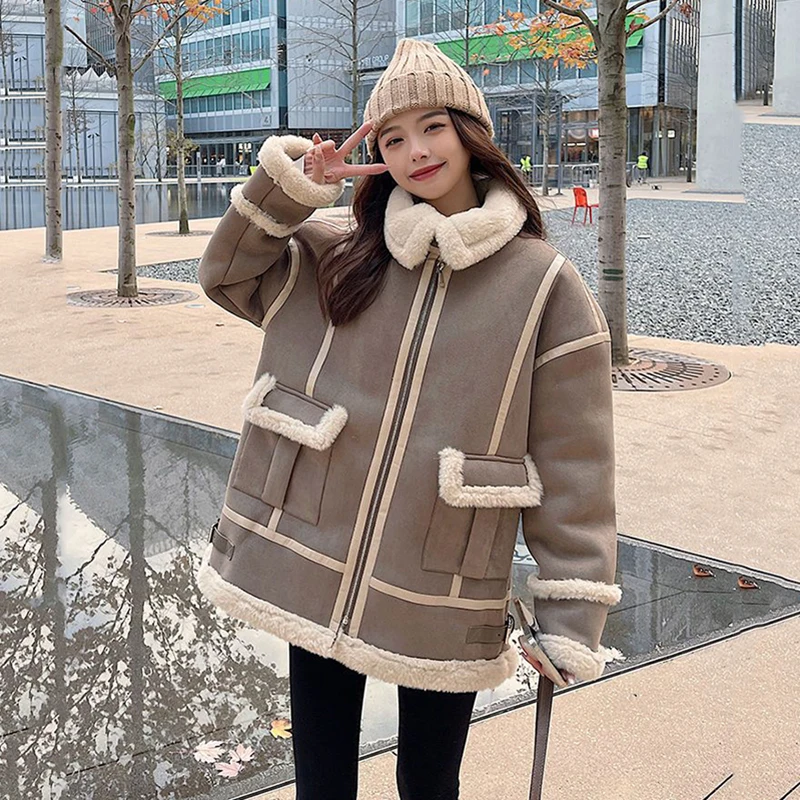 

Faux Leather Coat 2025 New Spliced Thickness Lambswool Overcoat Female New Fashion Winter Loose Snow Warm Outwear Women Jacket