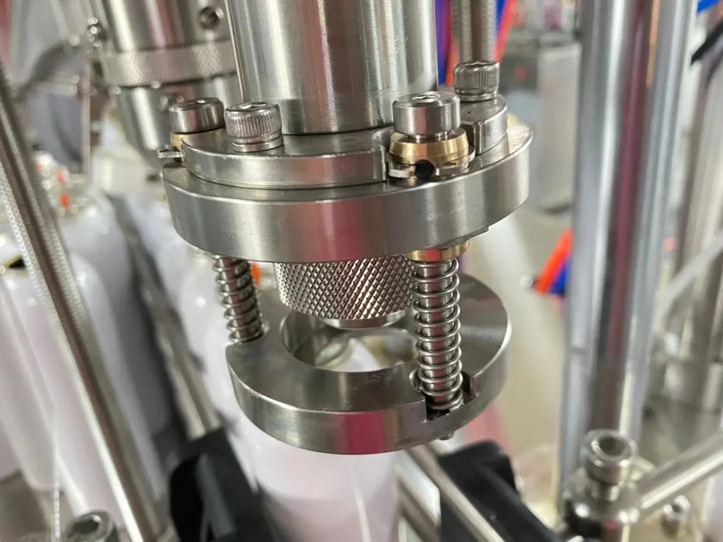 Semi-automatic Aerosol Can Filling Machine For Spray Paint