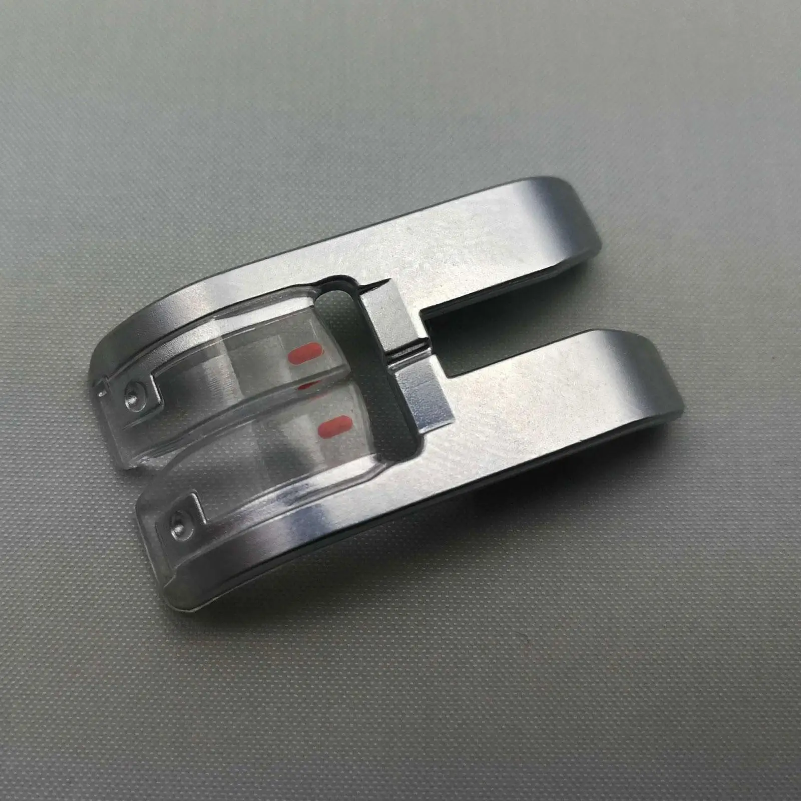 

Zig Zag Presser Foot for Pfaff with Idt Part Edge Stitching Foots Snap on Accessories Sewing Presser Feet Decorative Stitching