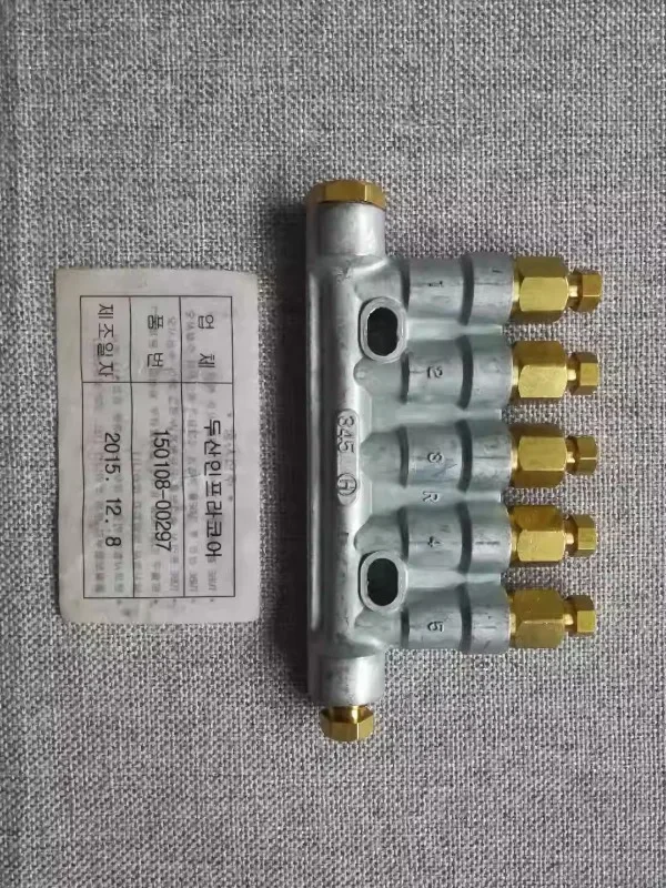 Doosan Machine Tool Distributor Five way Oil Drain Original Stock 5-hole Oil Distributor