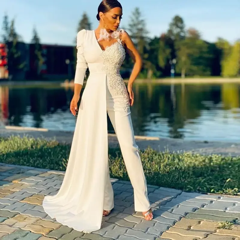 

Customized White Jumpsuit Wedding Dresses Long Sleeve V Neck One Shoulder Empire Bridal Gown Ankle Length Satin Vestidos De Nov