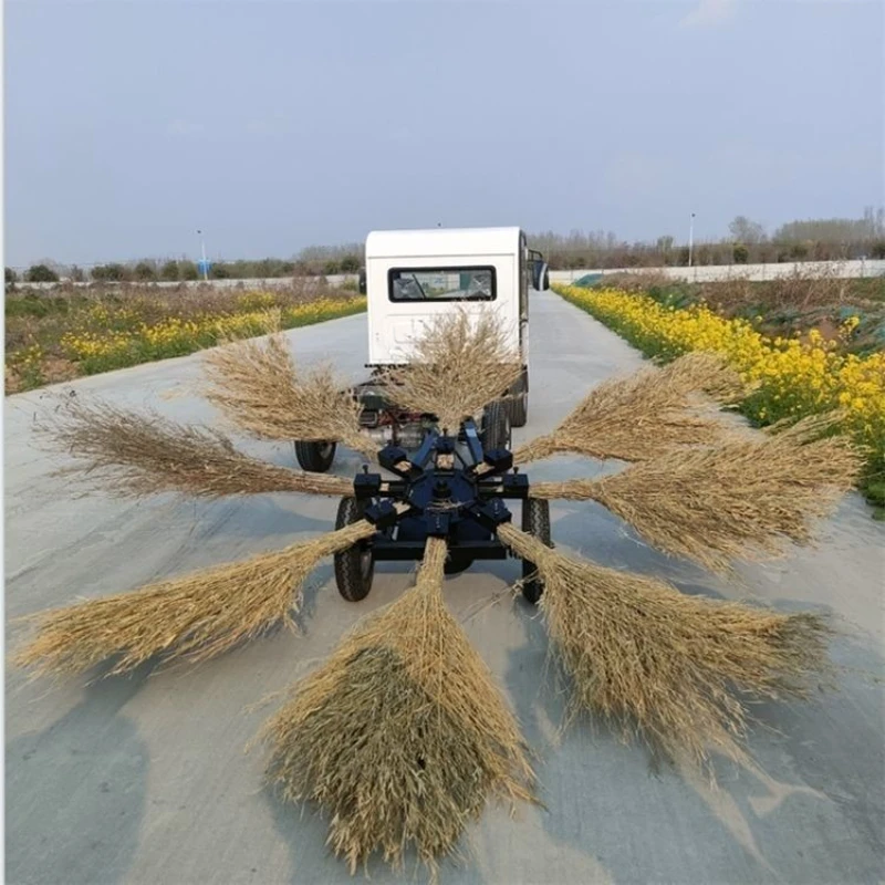 

Traction road sweeper Turntable sweeper Road farm Pasture broom Hot Wheel Rotary folding machine
