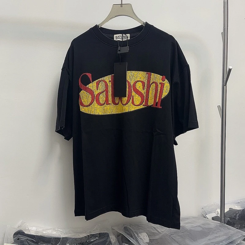 Real Photo Yellow Background Red Oval Crack Print SATOSHI Tshirt Summer Men Women Balck Round Neck Short Sleeve Retro Streetwear