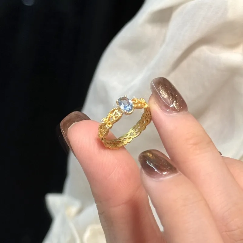 سندريلا الأزرق الزركون حبة حافة ضوء خاتم فتاة فاخرة تصميم مطعمة الزركون جوفاء الدانتيل حافة حلقة حلقة