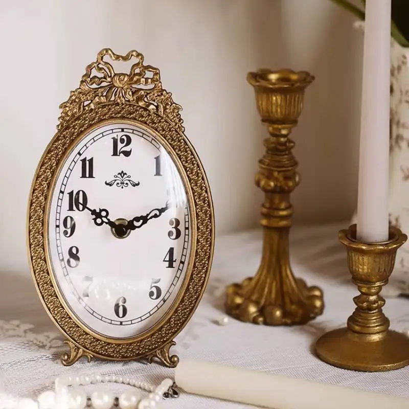 Metal Upgrade Table Clock Yellow Unique Elegant Gold Vintage Luxury Digital Clock Living Room Orologio Da Parete Room Decor