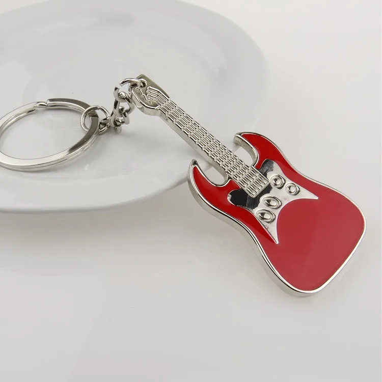 LLavero de guitarra clásica para hombre y mujer, llavero de coche, colgante de instrumentos musicales, regalo